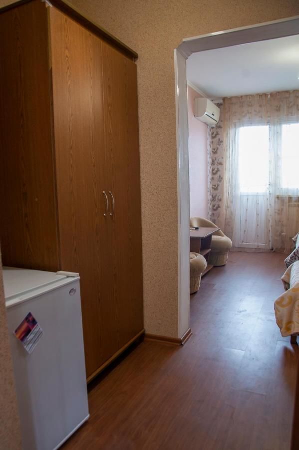 Гостиница Наш дом Кабардинка