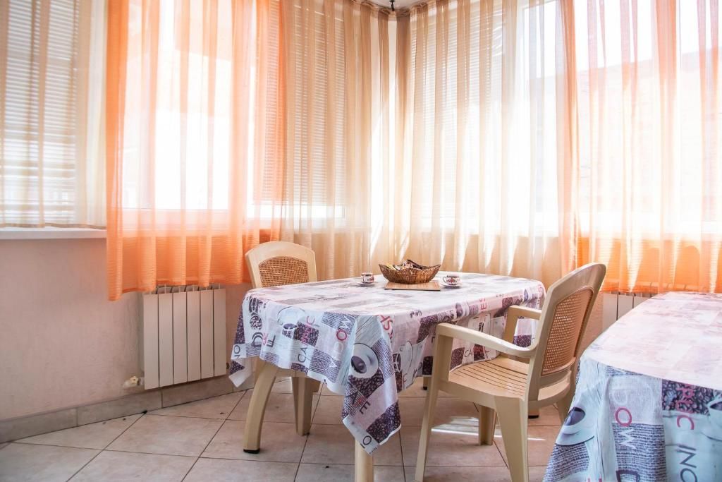 Гостиница Наш дом Кабардинка