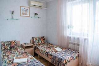 Гостиница Наш дом Кабардинка Двухместный номер с 1 кроватью или 2 отдельными кроватями-5