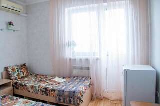 Гостиница Наш дом Кабардинка Двухместный номер с 1 кроватью или 2 отдельными кроватями-6