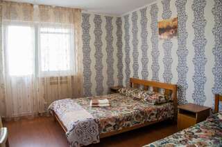 Гостиница Наш дом Кабардинка Трехместный номер с собственной ванной комнатой-9