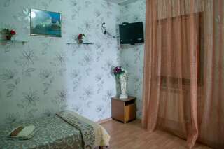 Гостиница Наш дом Кабардинка Двухместный номер с 1 кроватью или 2 отдельными кроватями-21